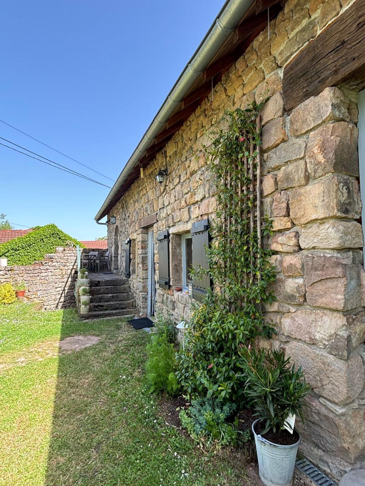 Villa Gentilhomme La Vineuse sur Fregande Esterno foto